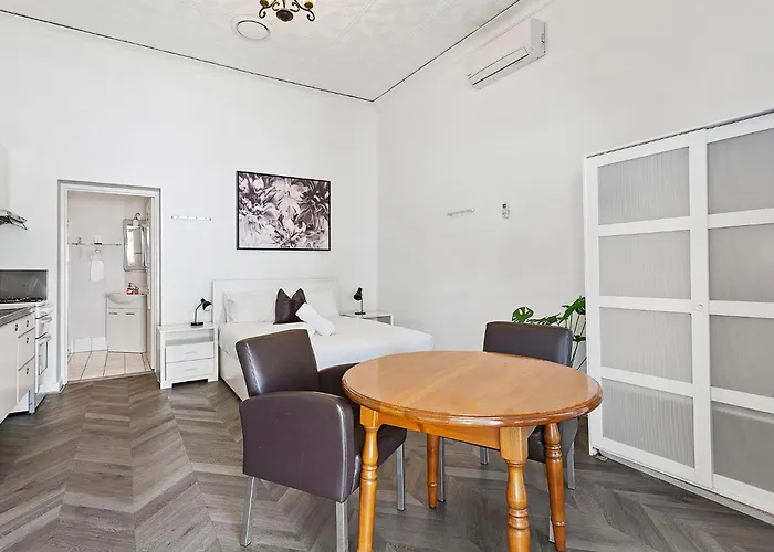 Stroll To Fremantle\'S Core Studio Apartment